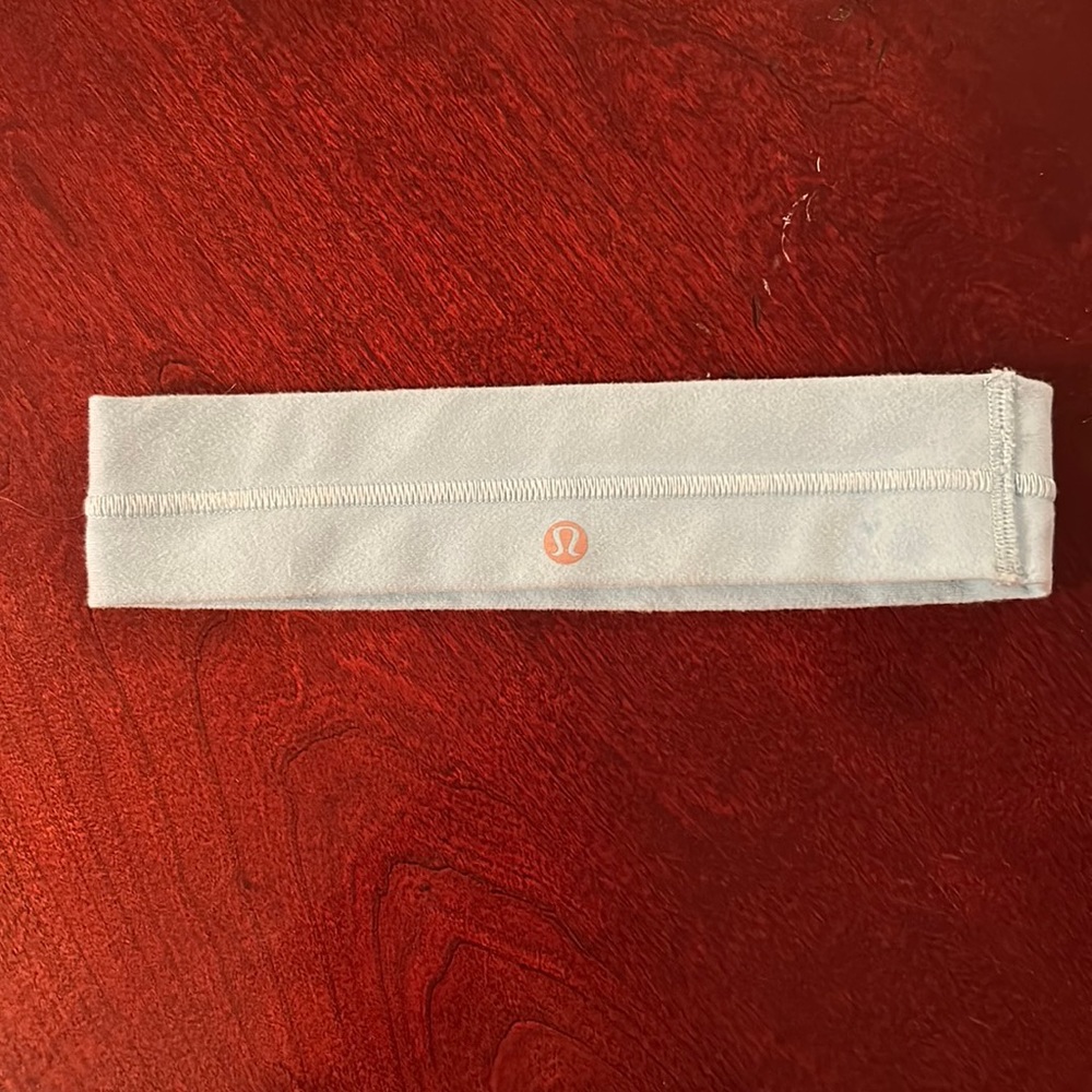 Lululemon workout headband with grips